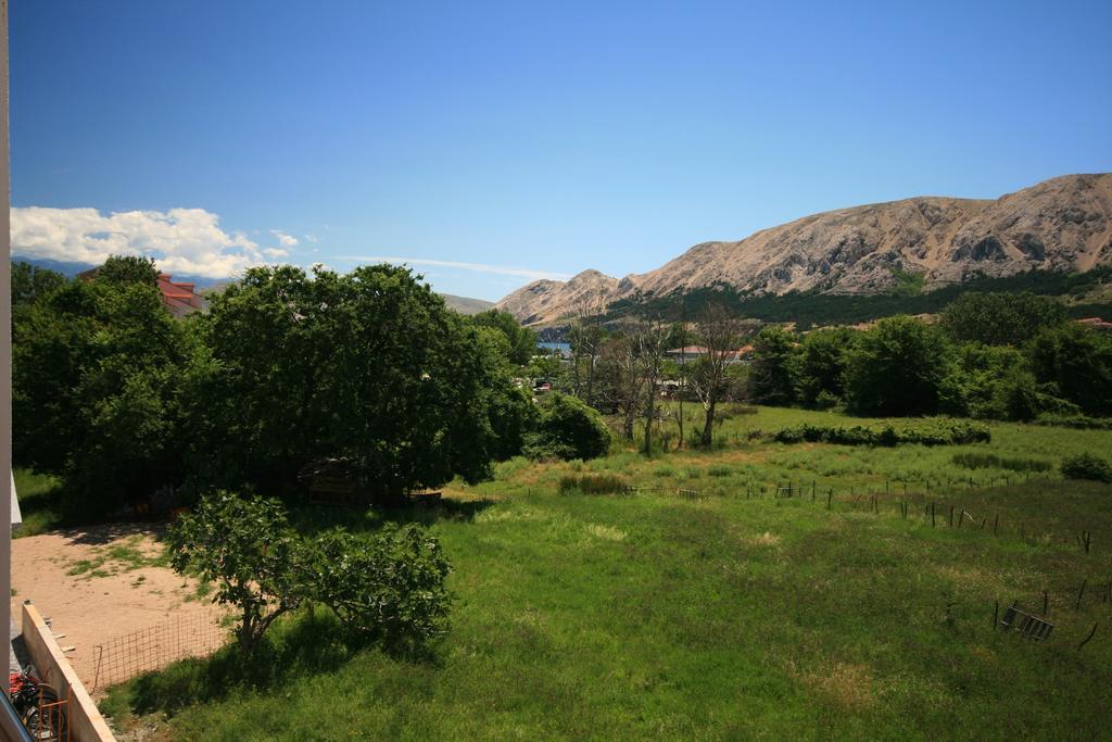 Ruzmarinka 4* Apartamento Baška Exterior foto